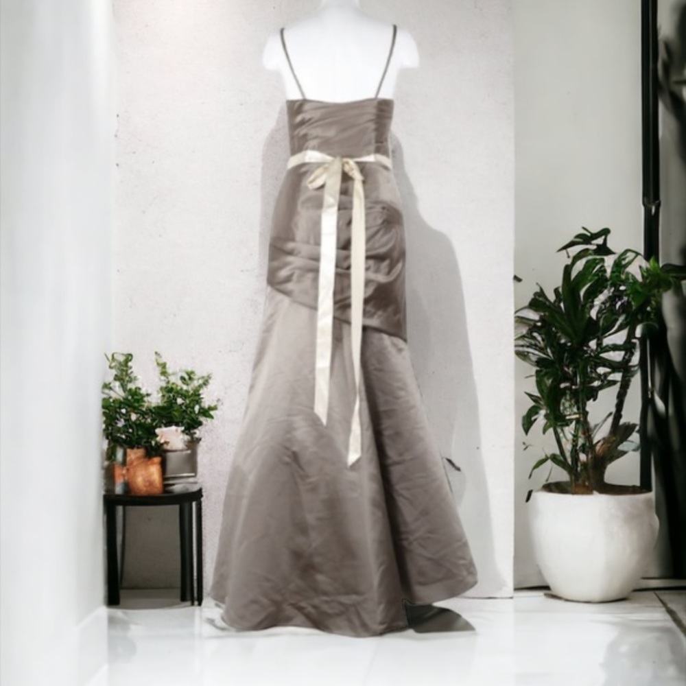 Wtoo by Watters & Watters Nordstrom Gray Bridesmaid Gown Size 6 - Picture 8 of 11